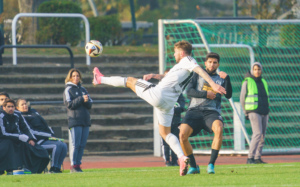 Letzte Saison noch Gegner mit dem BFC Preußen, künftig wieder ein Lichtenberger - Christian Gawe (weißes Trikot).