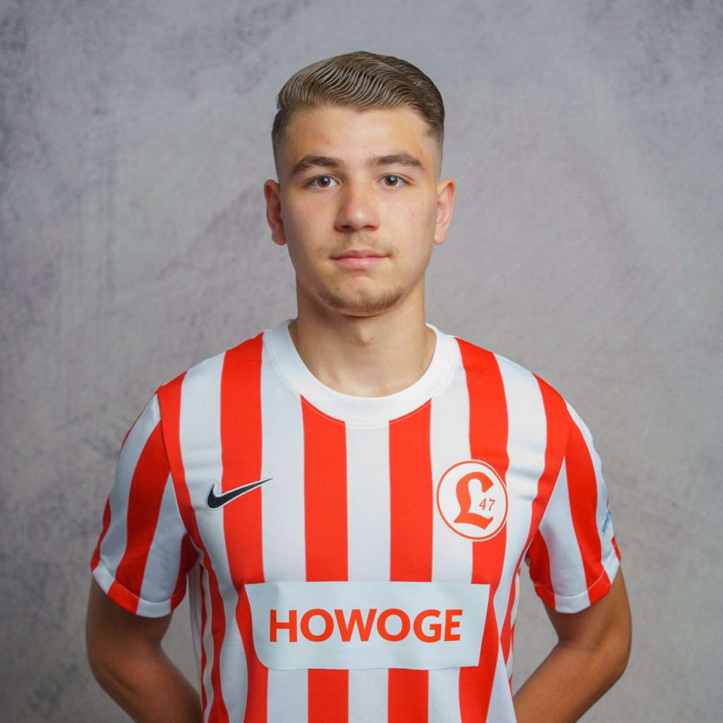 stefan-mladenovski-01
